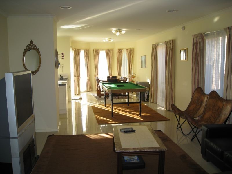 12 Heather Avenue, Ashwood VIC 3147