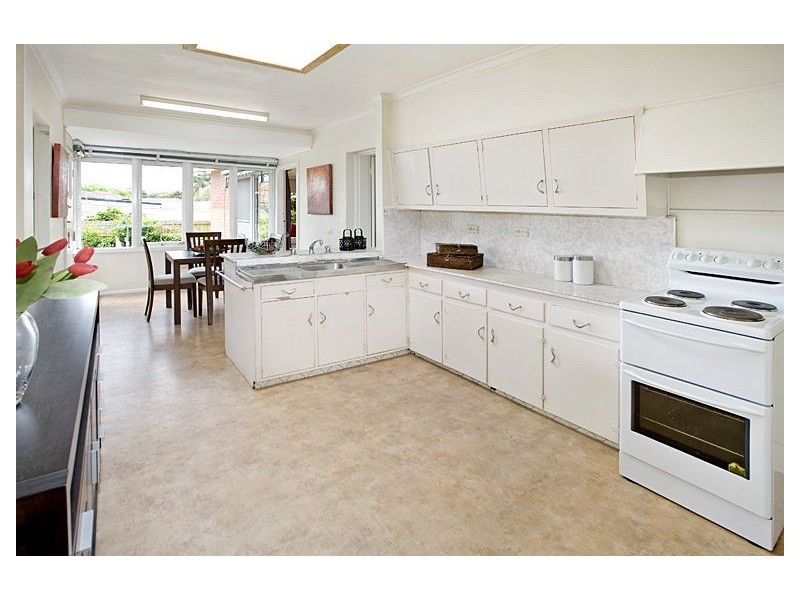 21 Aitchison Avenue, Ashburton VIC 3147
