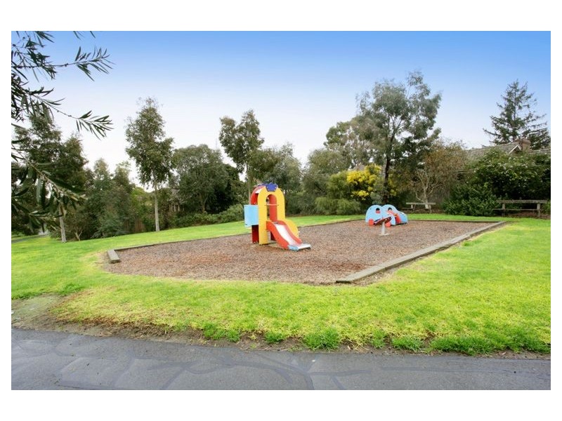 25 Sparks Avenue, Burwood VIC 3125