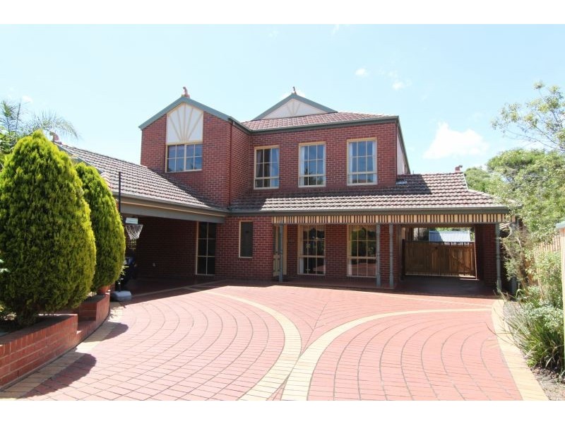17 Rothesay Ave, Malvern East VIC 3145