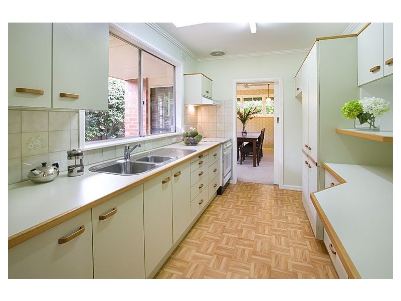 8 Sunhill Road, Glen Iris VIC 3146