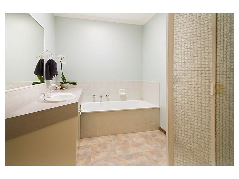 2/78 High Street Road, Ashwood VIC 3147