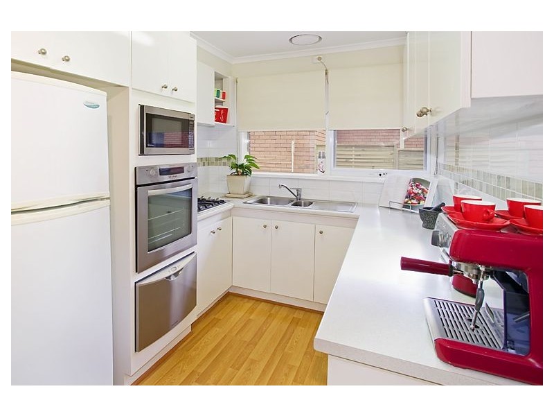 2/17 Stott Street, Box Hill South VIC 3128