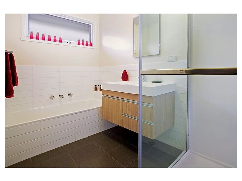 2/17 Stott Street, Box Hill South VIC 3128