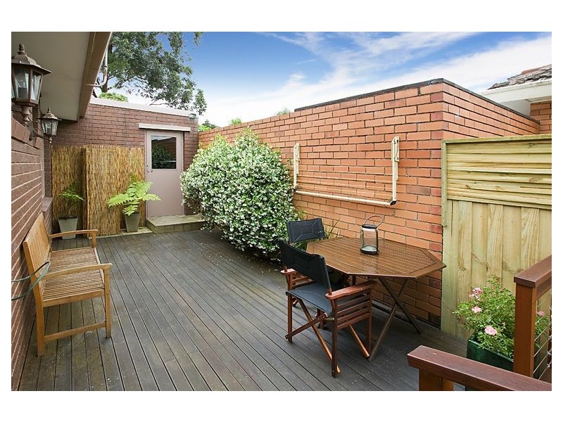 2/17 Stott Street, Box Hill South VIC 3128