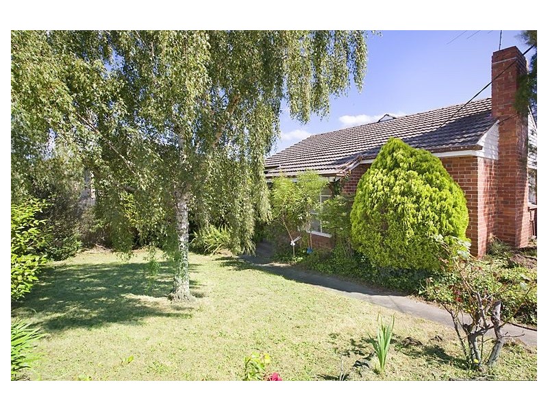 1 Woolert Street, Ashwood VIC 3147