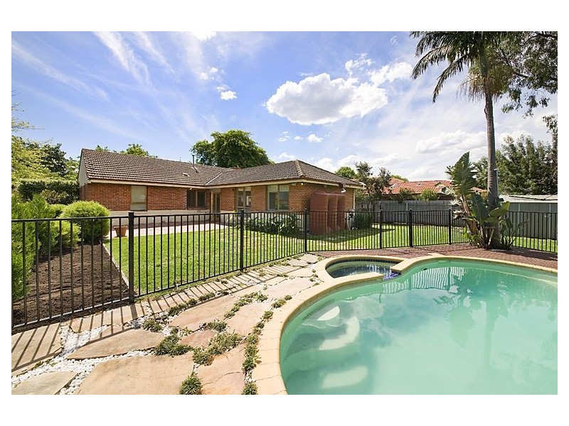 69 Munro Avenue, Ashburton VIC 3147