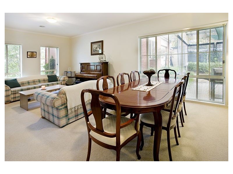 27 Hyslop Parade, Malvern East VIC 3145