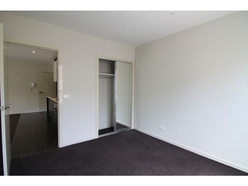 12/496 Dandenong Road, Caulfield North VIC 3161