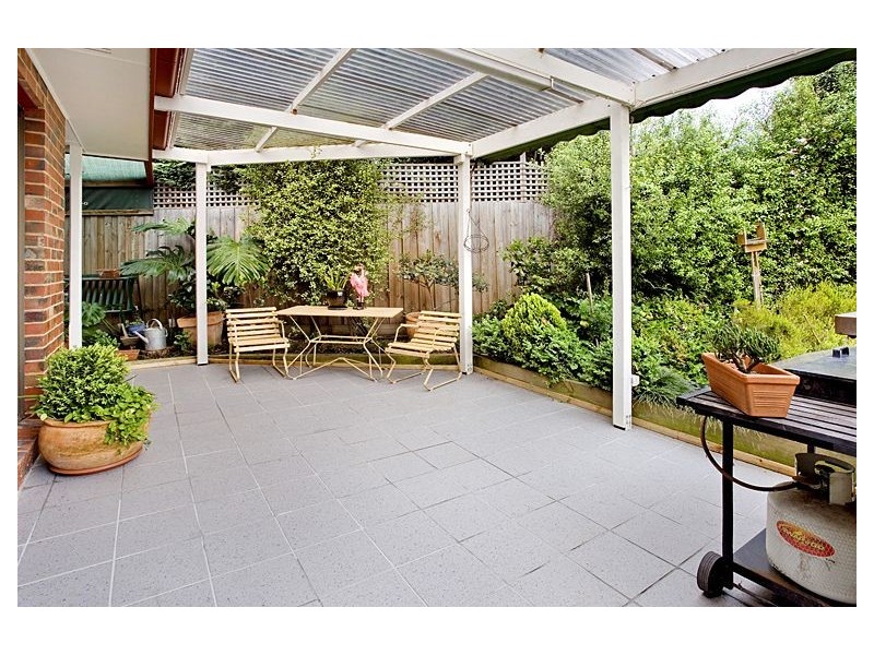 1 Sylvester Crescent, Malvern East VIC 3145