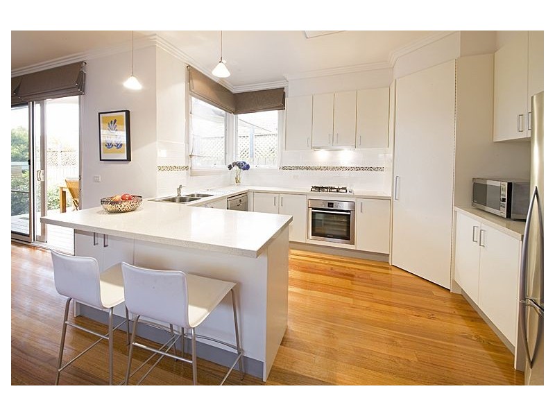 2D Grandview Avenue, Glen Iris VIC 3146