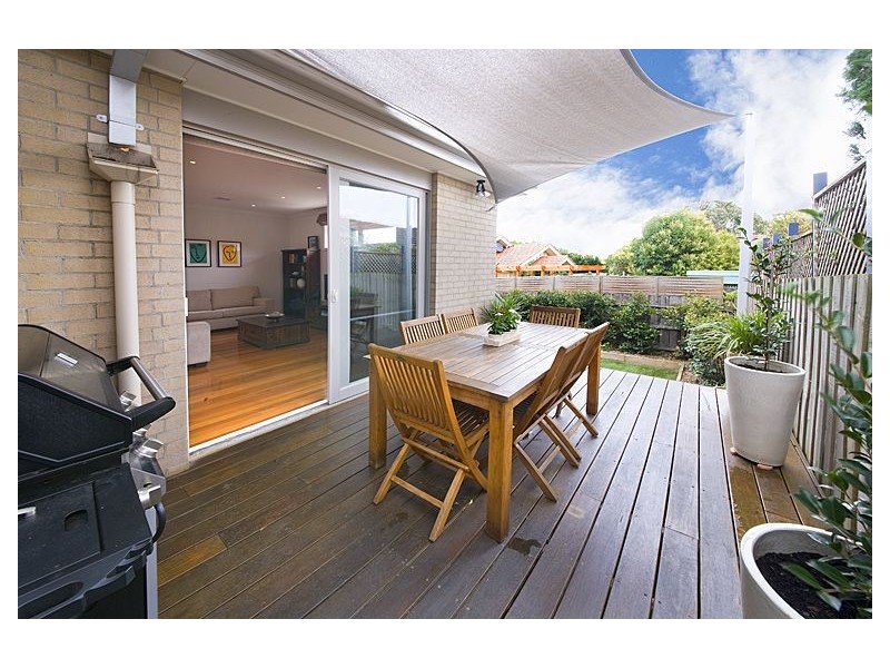 2D Grandview Avenue, Glen Iris VIC 3146