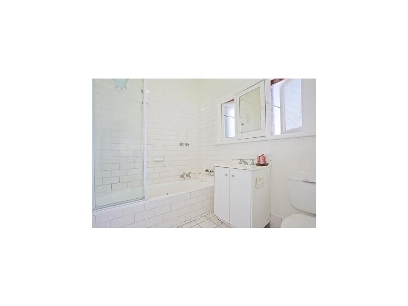 2/2 Linton Crt, Hawthorn East VIC 3123