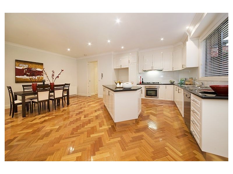 8 Quentin Road, Malvern East VIC 3145
