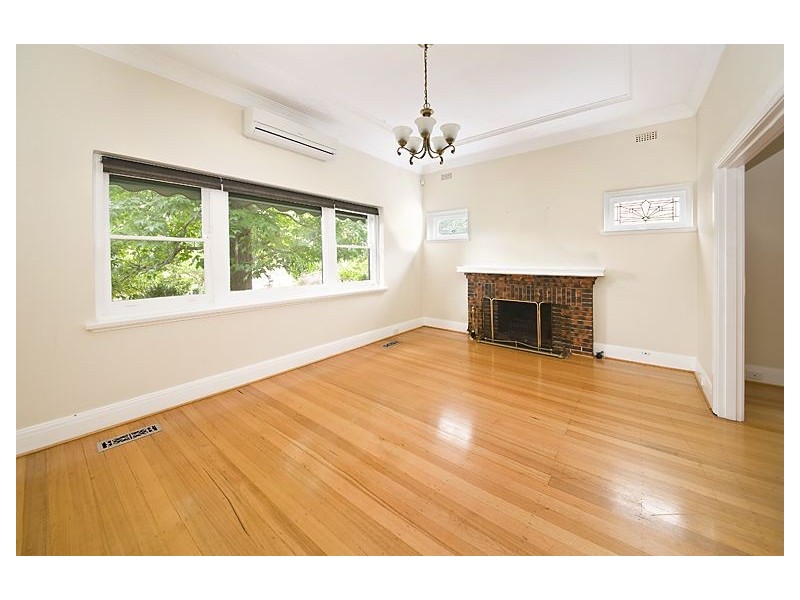 27 Towerhill Road, Glen Iris VIC 3146