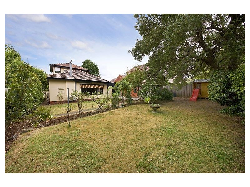 27 Towerhill Road, Glen Iris VIC 3146