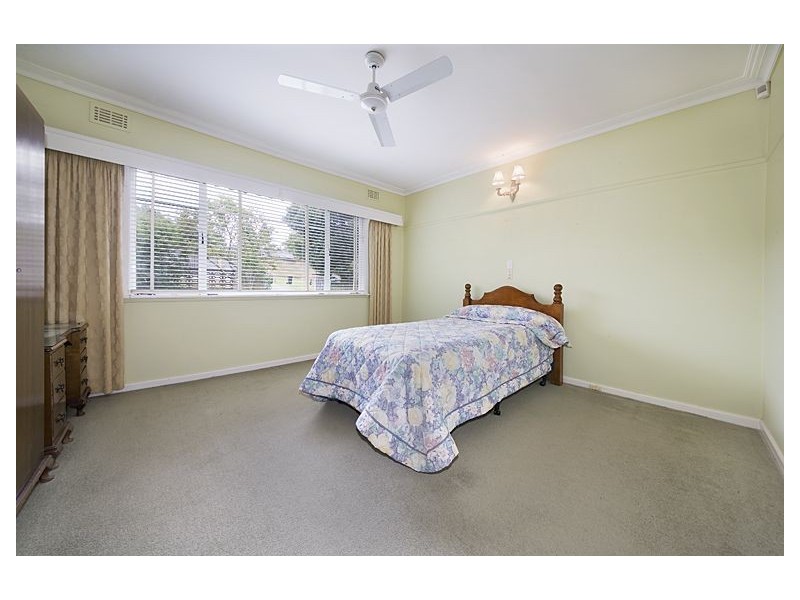 18 Montrose Street, Ashwood VIC 3147