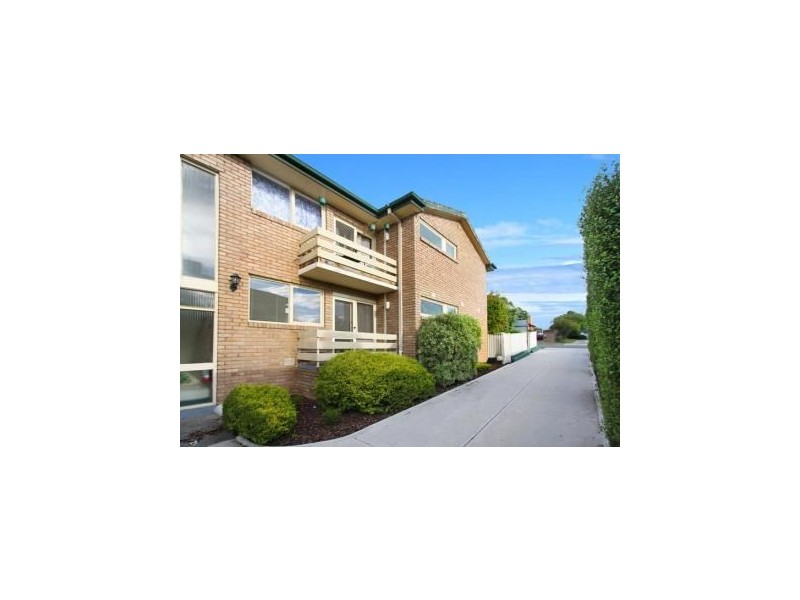 13/13 Churchill Ave, Chadstone VIC 3148