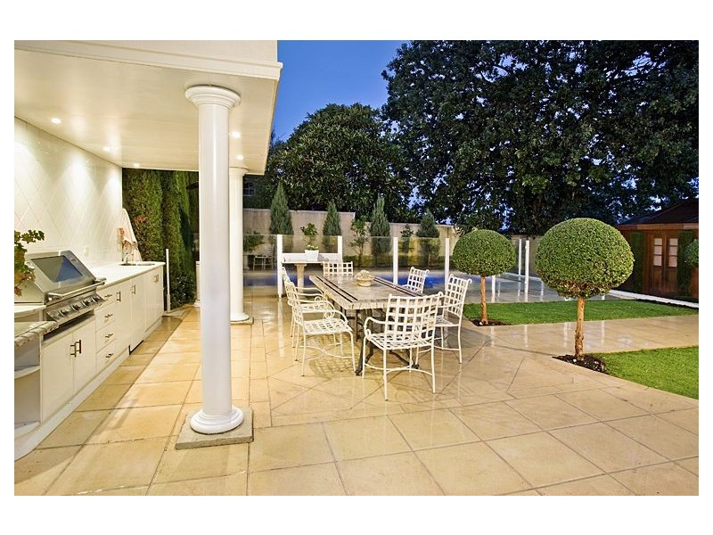 37 Bourne Road, Glen Iris VIC 3146