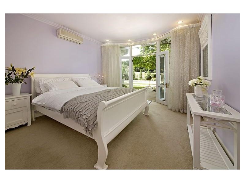 37 Bourne Road, Glen Iris VIC 3146