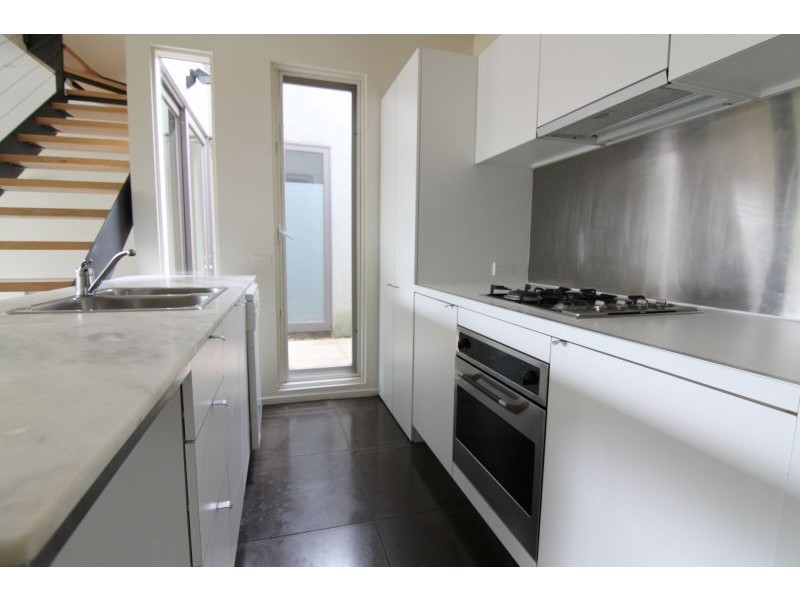 2B Golden Quadrant, Glen Iris VIC 3146