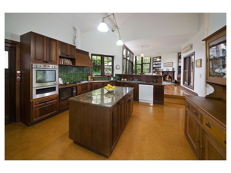 35 Grandview Avenue, Glen Iris VIC 3146