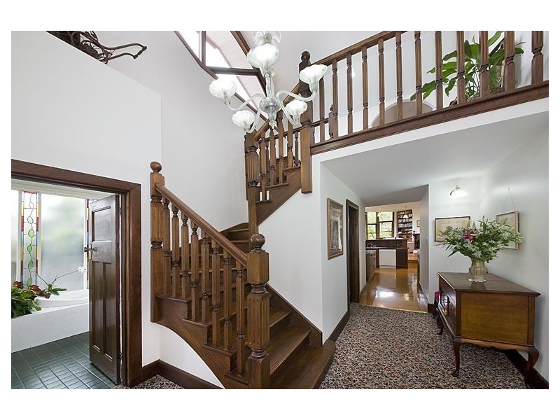 35 Grandview Avenue, Glen Iris VIC 3146