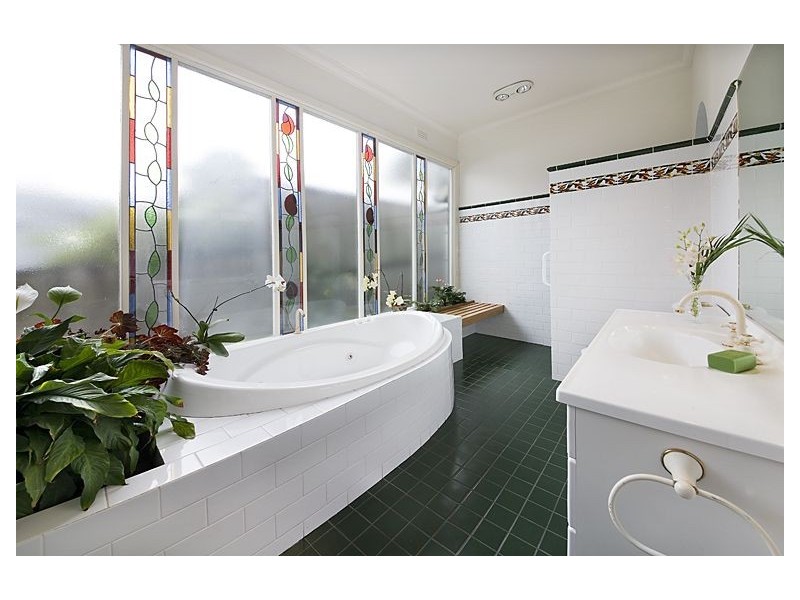 35 Grandview Avenue, Glen Iris VIC 3146