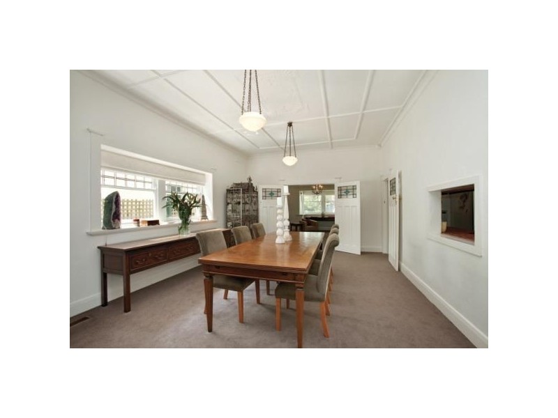 27 Scott Grove, Glen Iris VIC 3146
