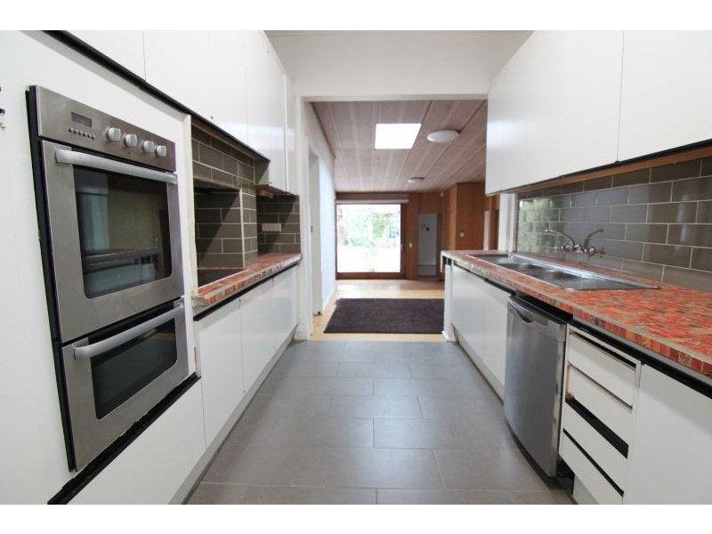 27 Scott Grove, Glen Iris VIC 3146