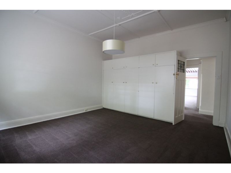 27 Scott Grove, Glen Iris VIC 3146