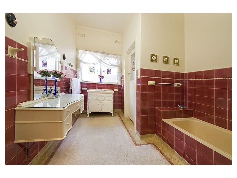 1315 Dandenong Road, Malvern East VIC 3145