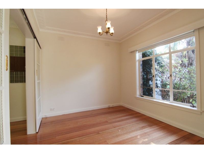 95 Summerhill Road, Glen Iris VIC 3146