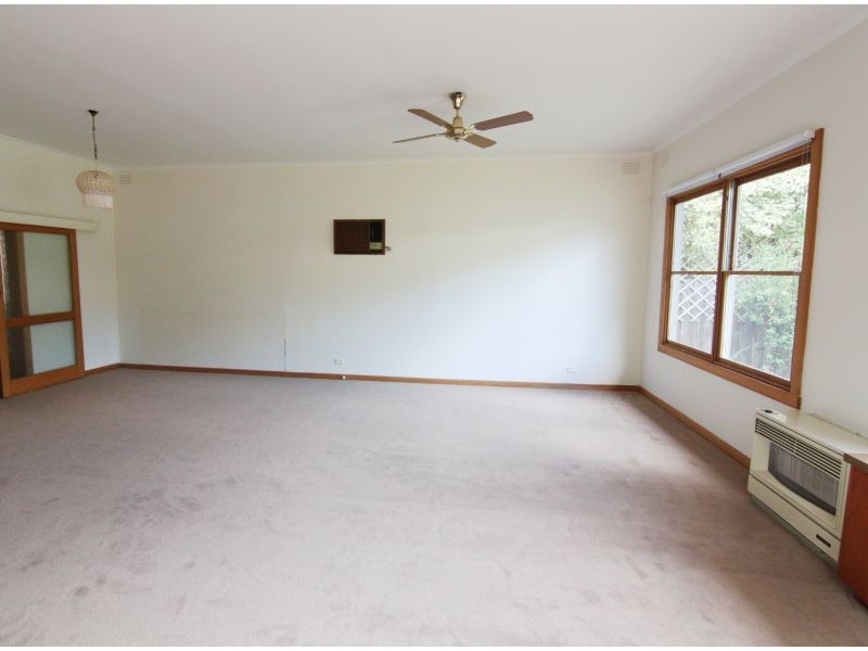 6 Young St, Glen Iris VIC 3146