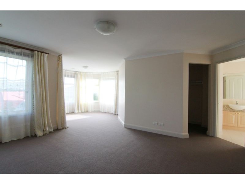 3 Mons Street, Glen Iris VIC 3146
