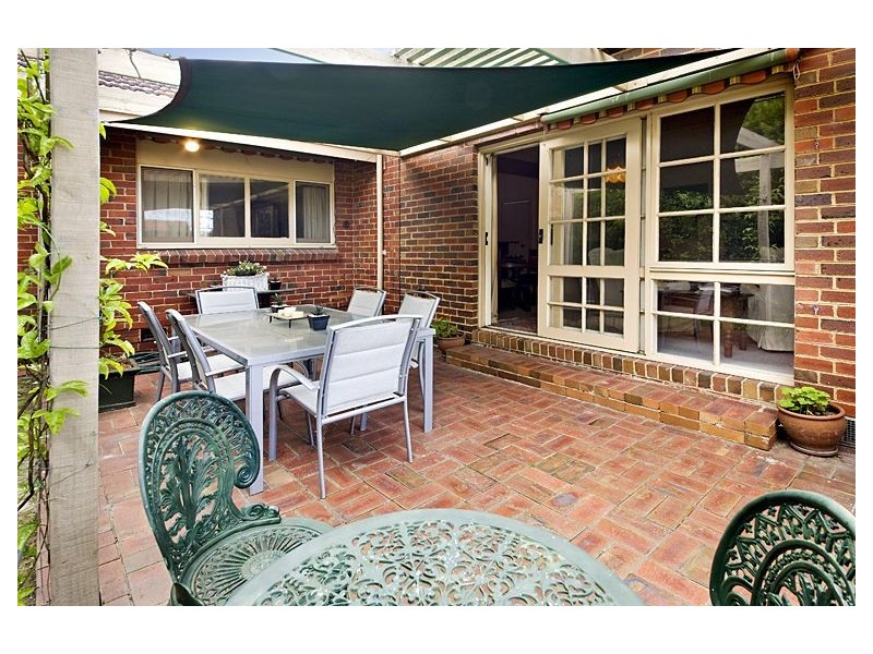 10 Mont Iris Avenue, Glen Iris VIC 3146