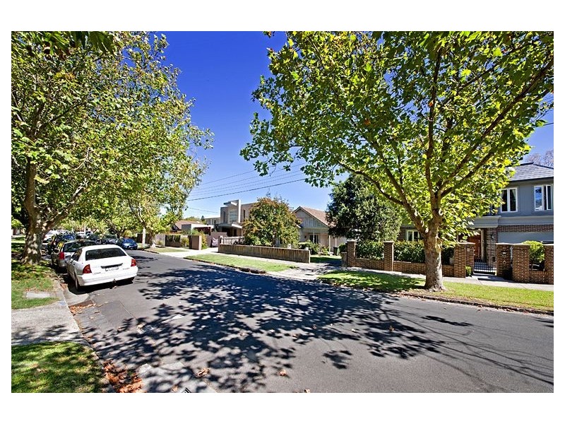 52 Erica Avenue, Glen Iris VIC 3146