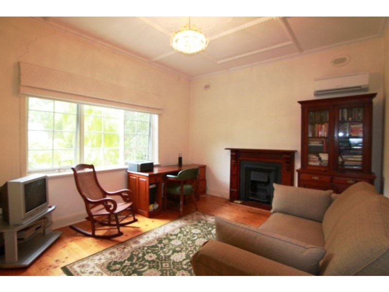 3 Ferguson St, Glen Iris VIC 3146