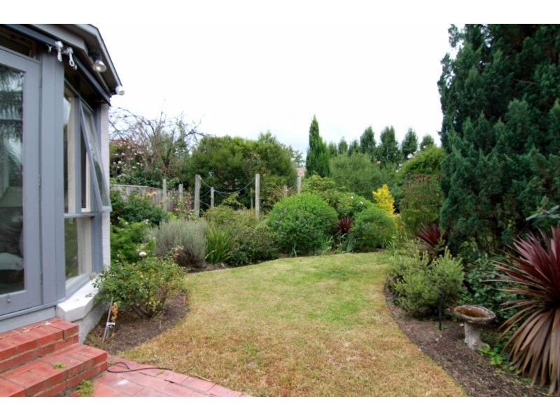 3 Ferguson St, Glen Iris VIC 3146