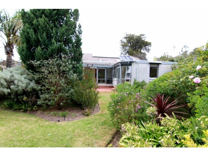 3 Ferguson St, Glen Iris VIC 3146