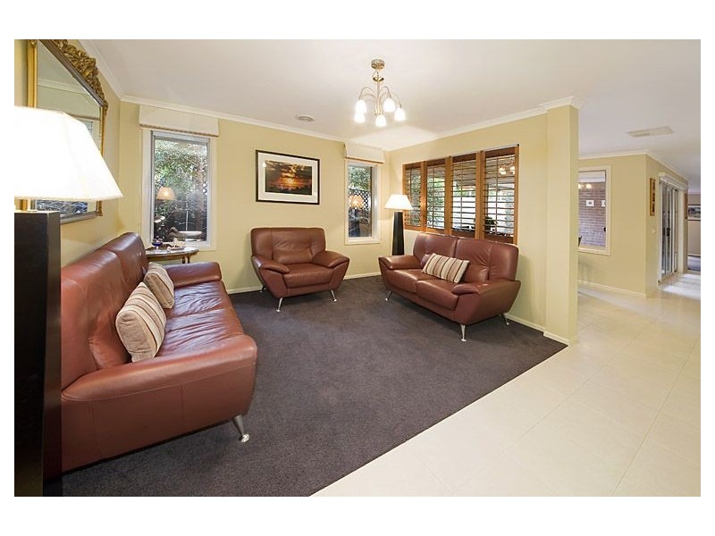 5 Station Avenue, Ashwood VIC 3147