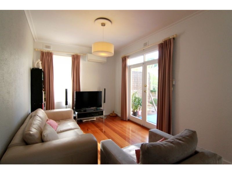 24 Sunderland Ave, Ashburton VIC 3147