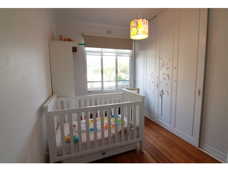 24 Sunderland Ave, Ashburton VIC 3147