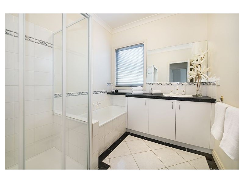 43A Queens Parade, Glen Iris VIC 3146