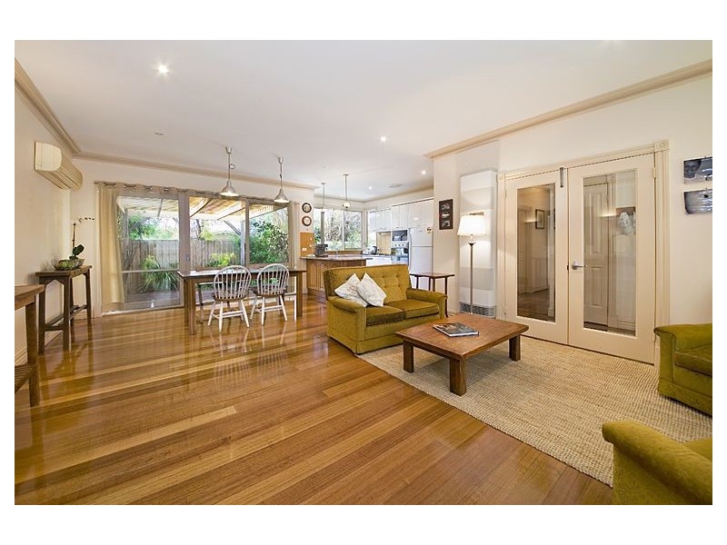 2/16 Nairn Street, Ashburton VIC 3147
