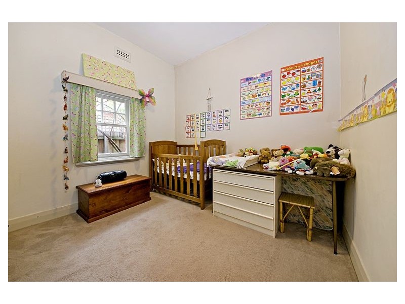 8 Serrell Street, Malvern East VIC 3145