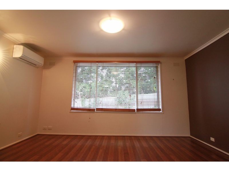 3/2 June Cresent, Glen Iris VIC 3146