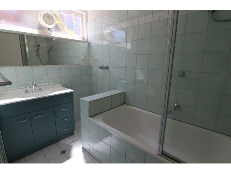 1/66 Edgar Street North, Glen Iris VIC 3146