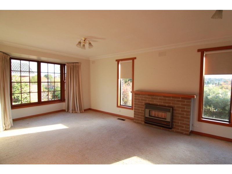 8 Belmont Avenue, Glen Iris VIC 3146