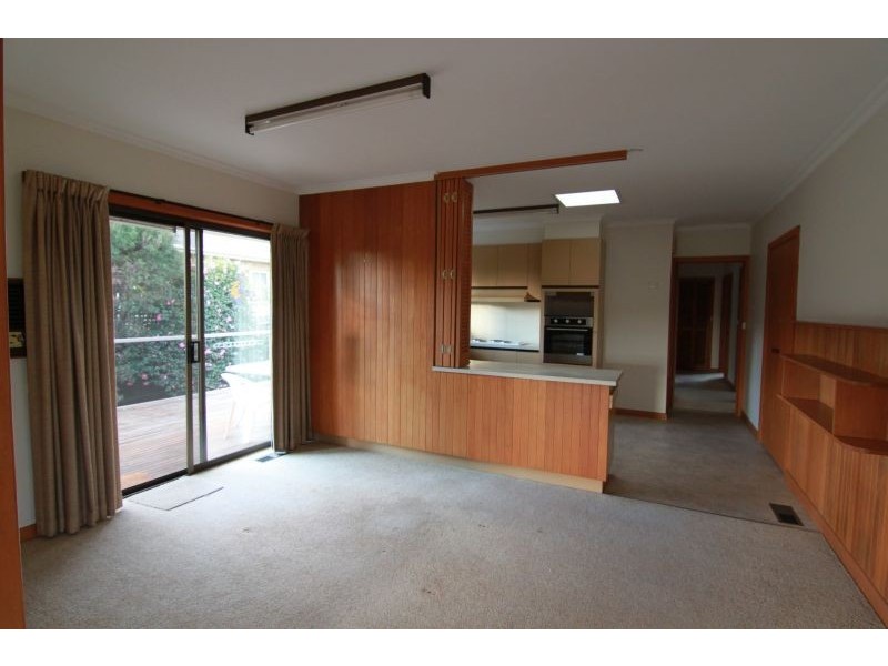 8 Belmont Avenue, Glen Iris VIC 3146